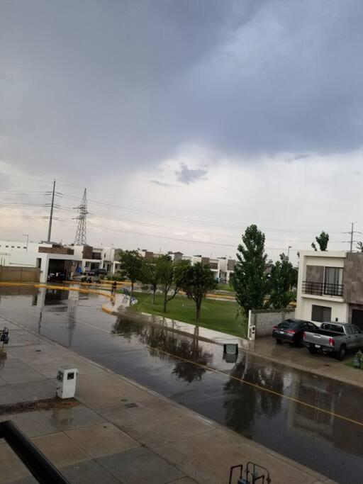 Moderna Habitacion/Bano Privada Daire Ciudad Juarez Dış mekan fotoğraf